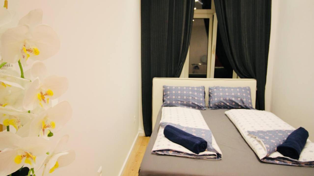 Privatunterkunft Cozy In Center Dw5