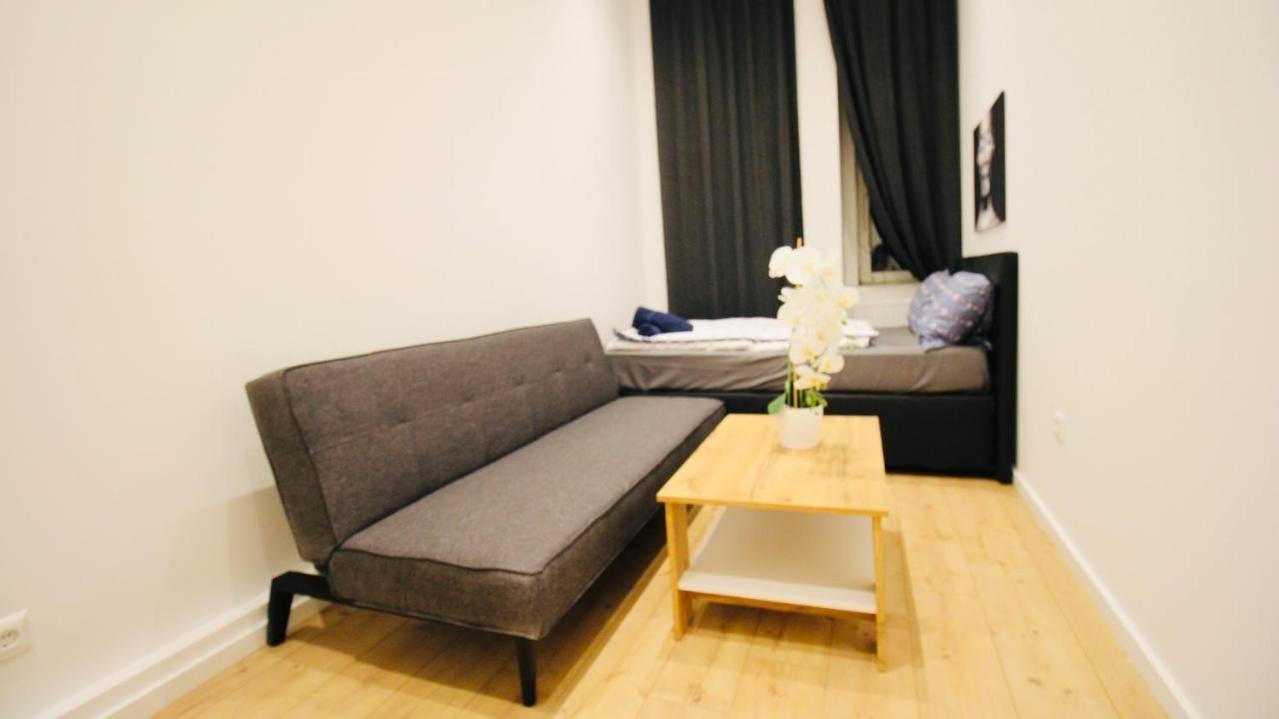 Privatunterkunft Cozy In Center Dw5 *
