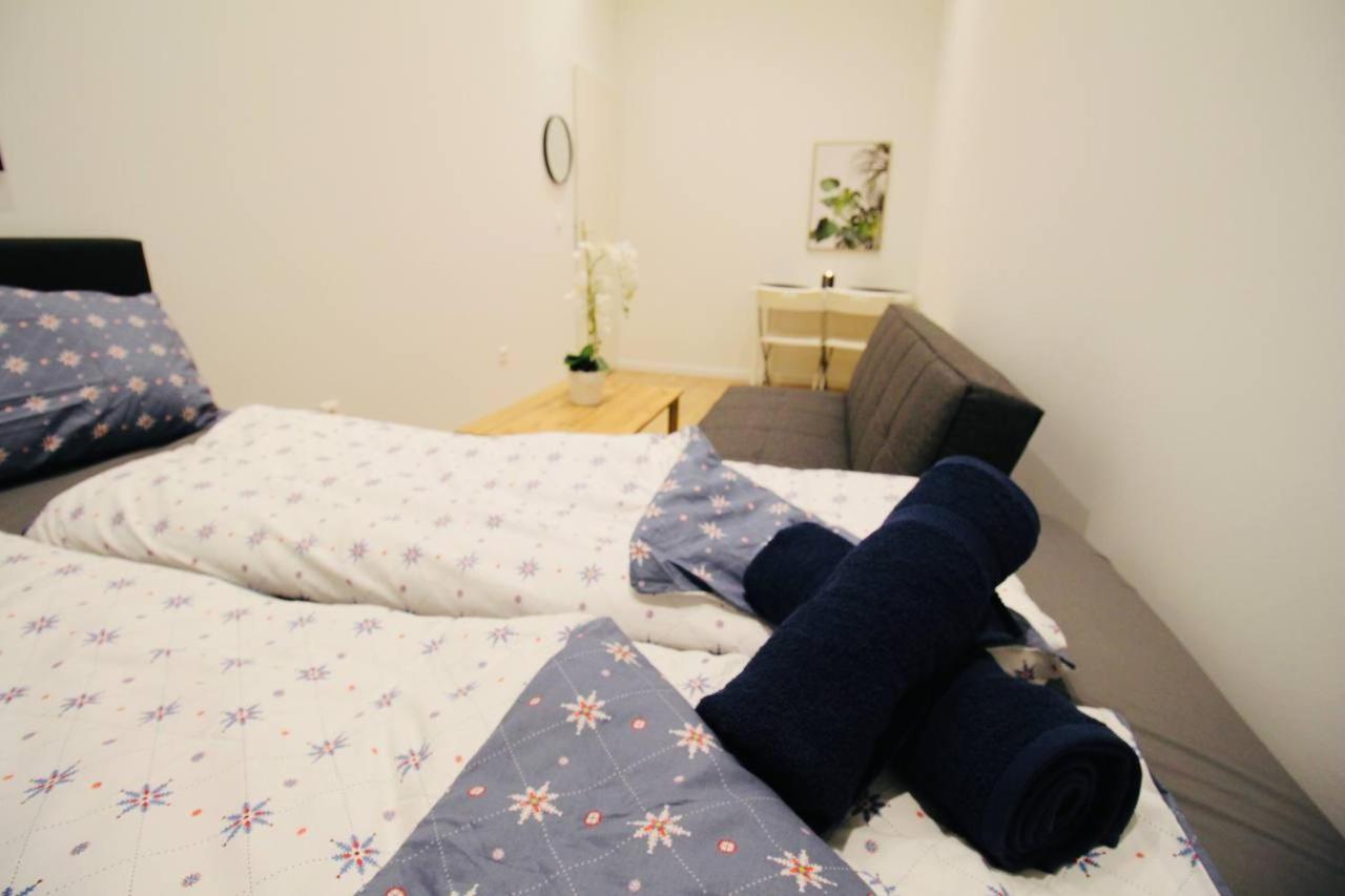 Privatunterkunft Cozy In Center Dw5